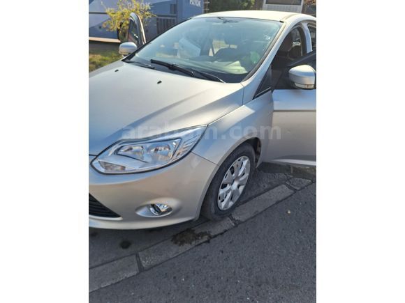 Sahibinden Ford Focus 1.6 Ti-VCT Trend 2012 Model