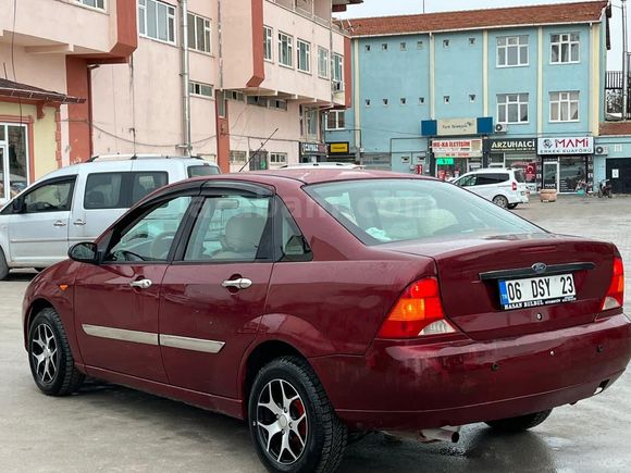 Sahibinden Ford Focus 1.6 Ambiente 2000 Model