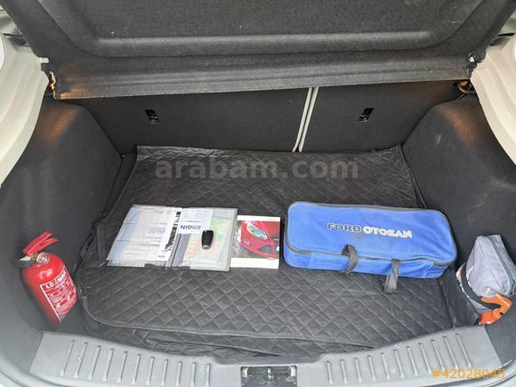 AKINCI AUTO | 2013 FORD FOCUS 1.6TDCİ STYLE PLUS 115HP HATASIZ
