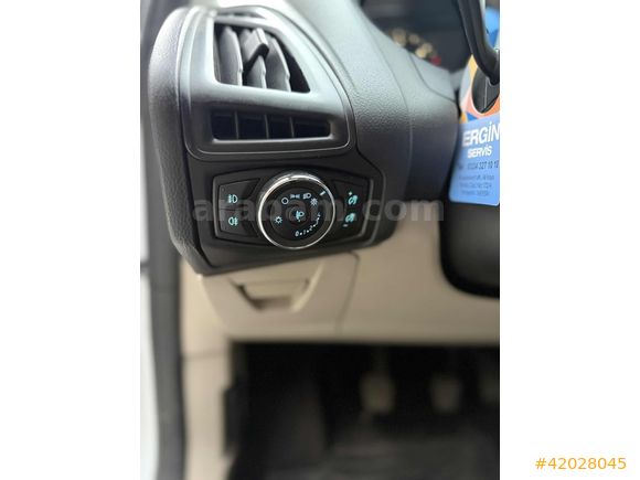 AKINCI AUTO | 2013 FORD FOCUS 1.6TDCİ STYLE PLUS 115HP HATASIZ