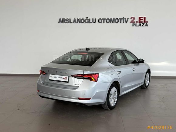 HYUNDAİ BAYİ ARSLANOĞLU DAN OCTAVİA 1.0 TSI e-TEC ELİTE DSG