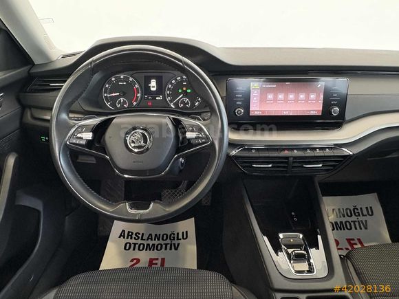 HYUNDAİ BAYİ ARSLANOĞLU DAN OCTAVİA 1.0 TSI e-TEC ELİTE DSG