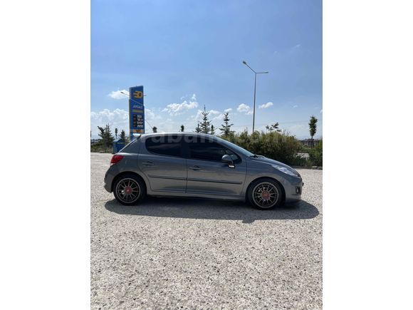PEUGEOT 207,5