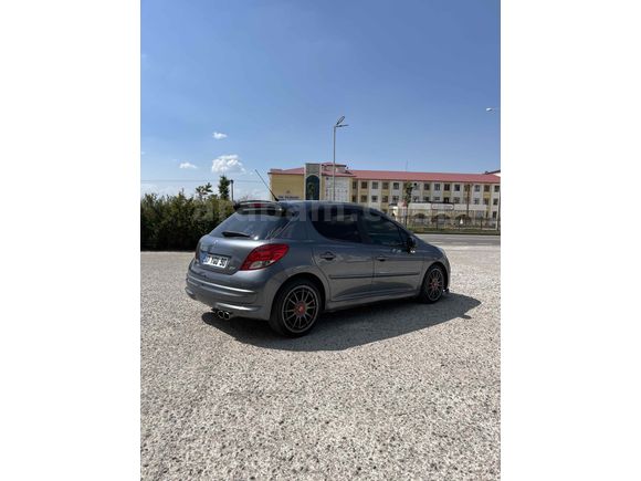 PEUGEOT 207,5