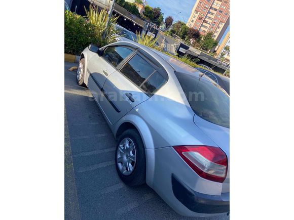Sahibinden Renault Megane 1.5 dCi Authentique 2009 Model 