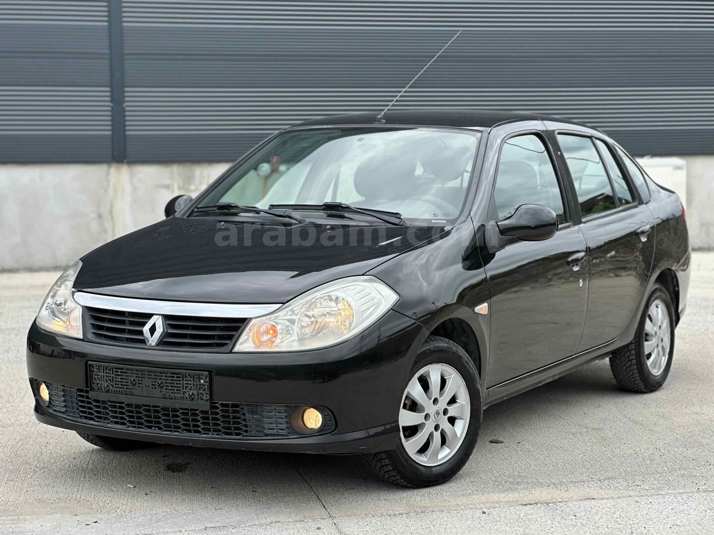 Galeriden Renault Symbol 1.5 dCi Expression Plus 2010 Model Ordu 103.000 km Siyah 1
