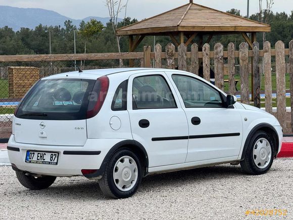 250.000 KM DE DEĞİŞENSİZ CORSA 1.3 CDTI