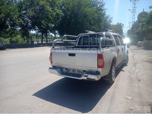 Sahibinden Isuzu D-Max 2.5 4x2 2011 Model