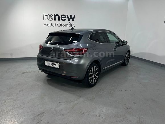 HEDEF RENAULT PLAZA'DAN 2023 CLİO İCON 1,0 TCE XTRONİC