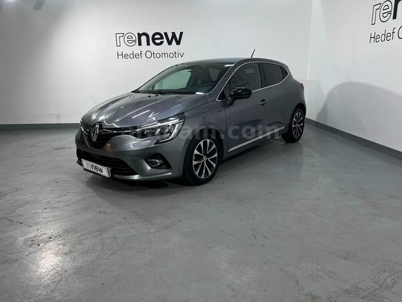 HEDEF RENAULT PLAZA'DAN 2023 CLİO İCON 1,0 TCE XTRONİC