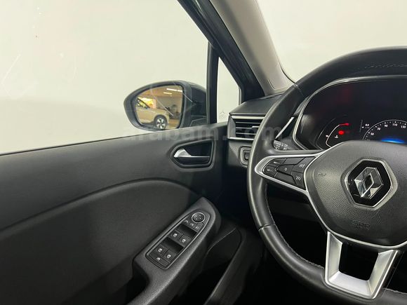 HEDEF RENAULT PLAZA'DAN 2023 CLİO İCON 1,0 TCE XTRONİC