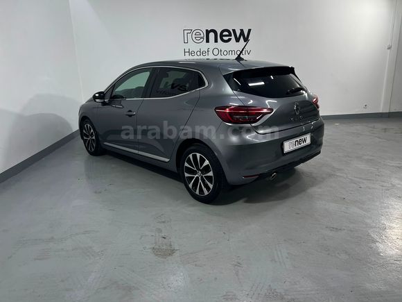 HEDEF RENAULT PLAZA'DAN 2023 CLİO İCON 1,0 TCE XTRONİC