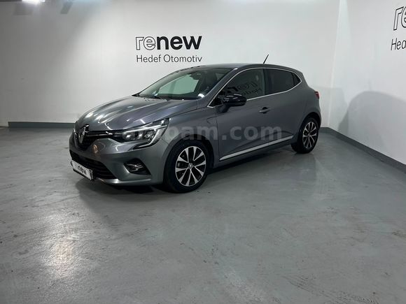 HEDEF RENAULT PLAZA'DAN 2023 CLİO İCON 1,0 TCE XTRONİC