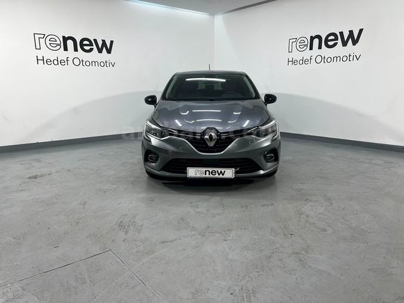 HEDEF RENAULT PLAZA'DAN 2023 CLİO İCON 1,0 TCE XTRONİC