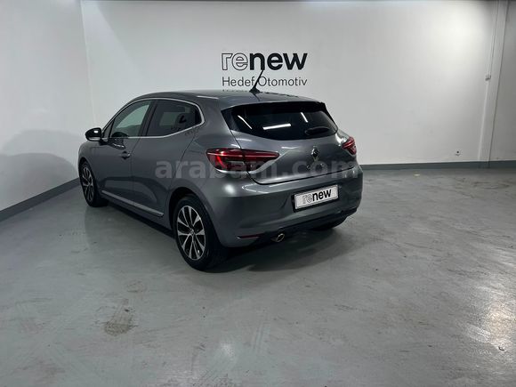HEDEF RENAULT PLAZA'DAN 2023 CLİO İCON 1,0 TCE XTRONİC