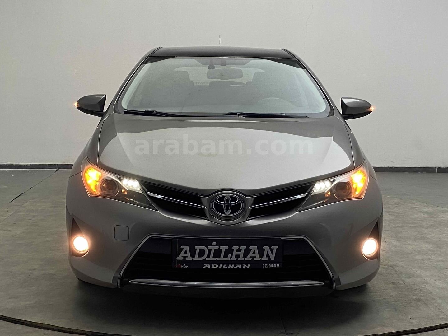 Galeriden Toyota Auris 1.6 Advance Skypack 2014 Model Ankara 114.000 km Kahverengi 3