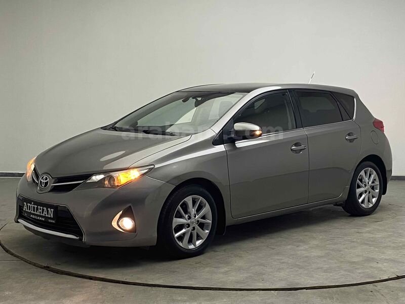 Galeriden Toyota Auris 1.6 Advance Skypack 2014 Model Ankara 114.000 km Kahverengi