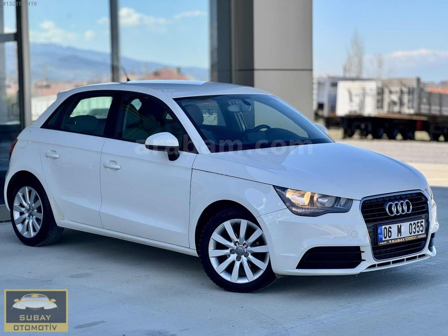 Galeriden Audi A1 1.6 TDI Attraction 2012 Model Konya 182.000 km Beyaz 4