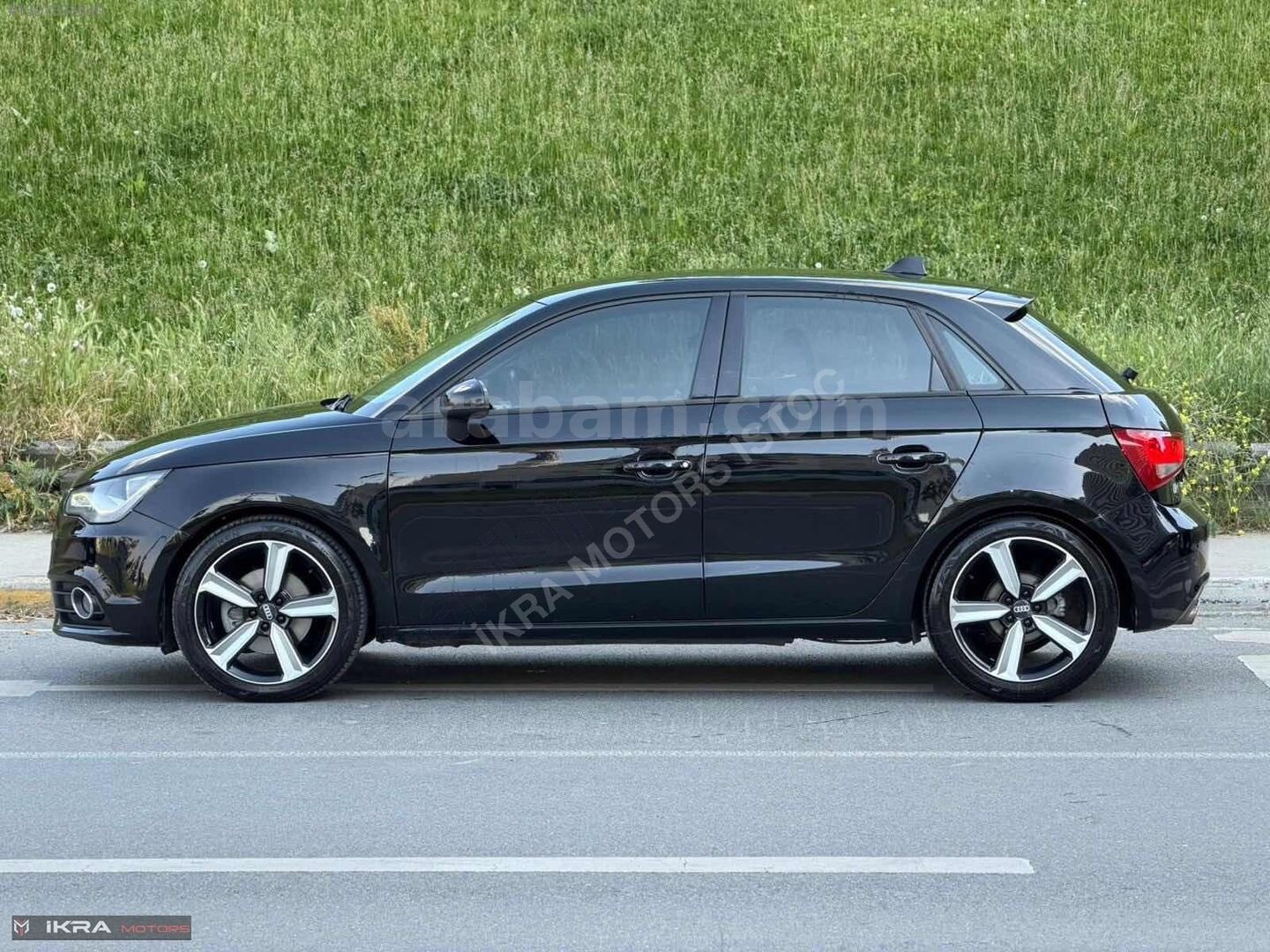 Galeriden Audi A1 1.4 TFSI Ambition 2012 Model İstanbul 200.000 km Siyah 4