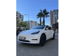 Sahibinden Tesla Model Y Standart (Legacy) 2025 Model   Beyaz   İç. Döşeme