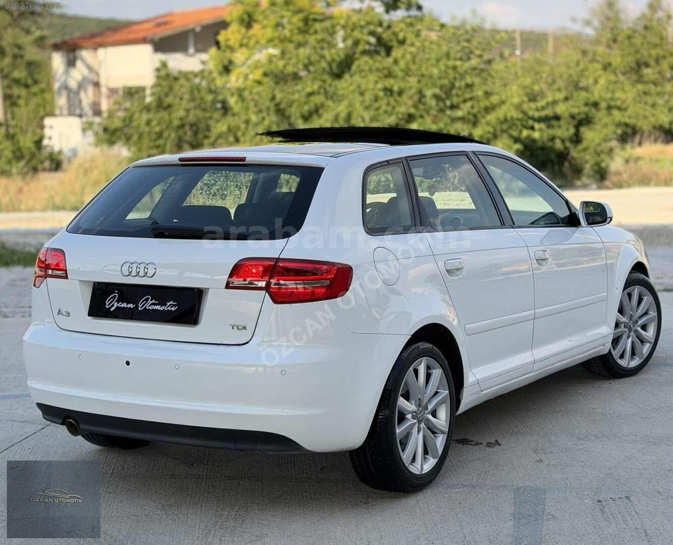 Galeriden Audi A3 Sportback 1.6 TDI Attraction 2012 Model Isparta 184.000 km Beyaz 5