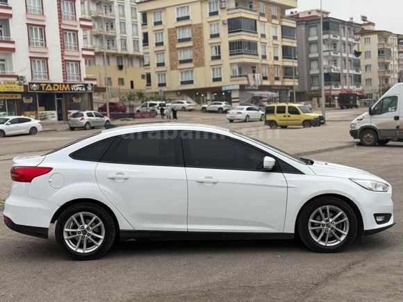 Sahibinden Ford Focus 1.6 TDCi Trend X 2015 Model  145 binde