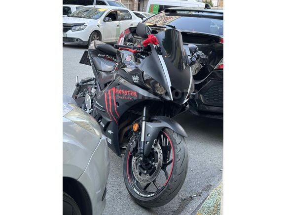 KIZ PLAKA ÖZEL MONSTER R25 HASAR KAYITSIZ 