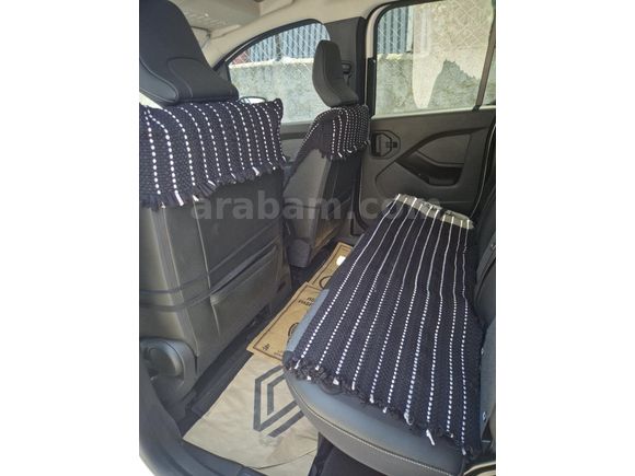 Sahibinden Renault Kangoo Multix 1.3 TCe Techno 2025 Model