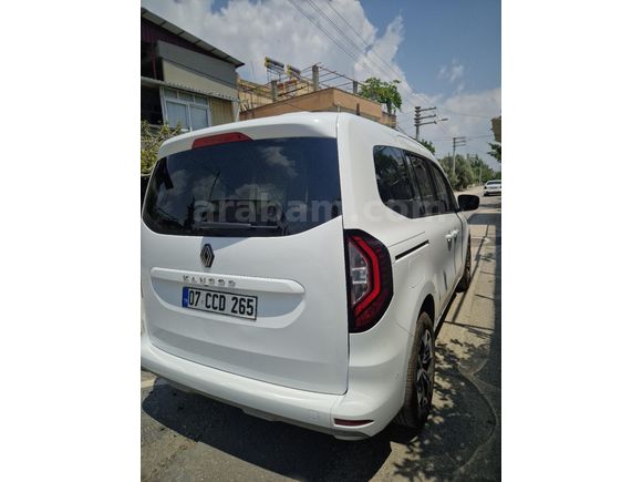 Sahibinden Renault Kangoo Multix 1.3 TCe Techno 2025 Model