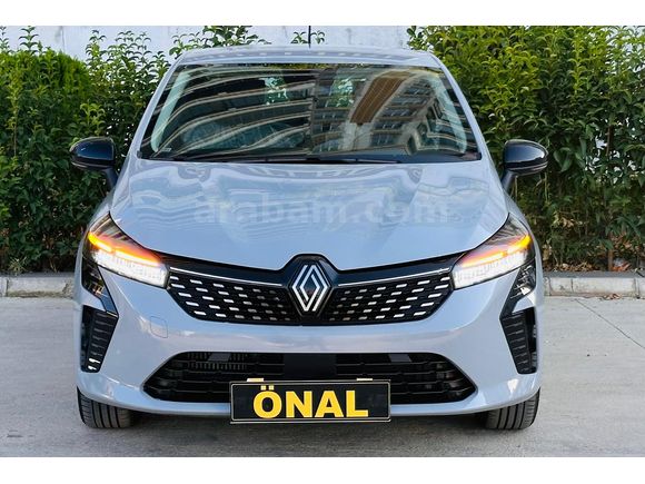 ÖNAL'DAN 2025 RENAULT CLİO 1.0 TCE EVOLUTİON X-TRONİC 10.BİN KM