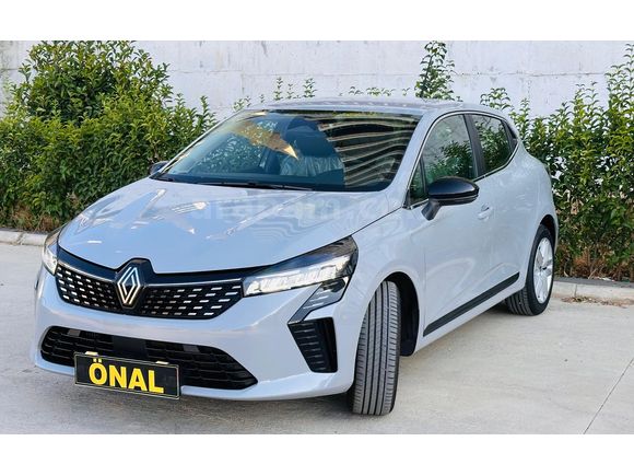 ÖNAL'DAN 2025 RENAULT CLİO 1.0 TCE EVOLUTİON X-TRONİC 10.BİN KM