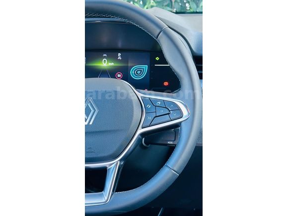 ÖNAL'DAN 2025 RENAULT CLİO 1.0 TCE EVOLUTİON X-TRONİC 10.BİN KM