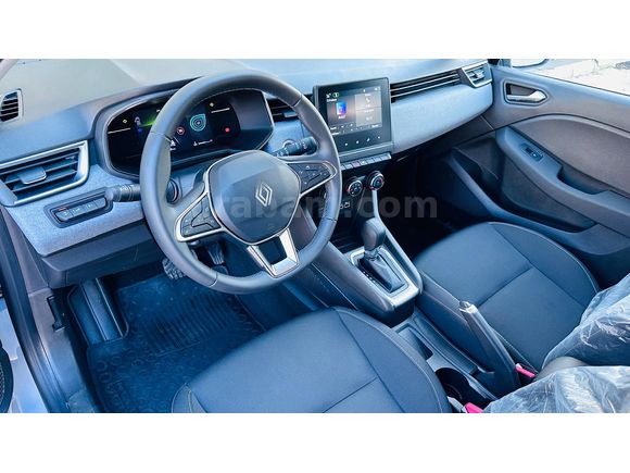 ÖNAL'DAN 2025 RENAULT CLİO 1.0 TCE EVOLUTİON X-TRONİC 10.BİN KM