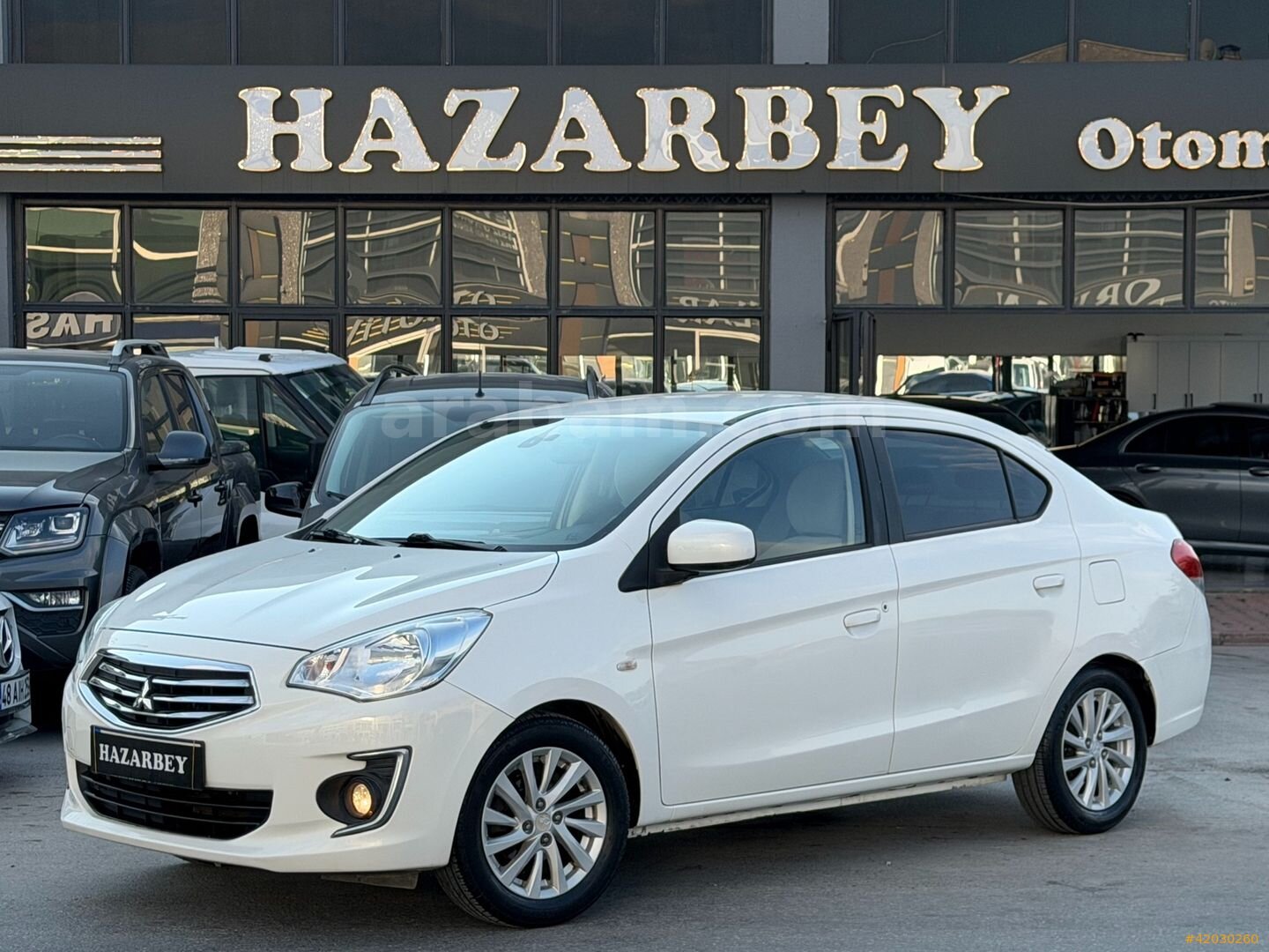 Galeriden Mitsubishi Attrage 1.2 Intense 2015 Model Konya 30.000 km Beyaz 1