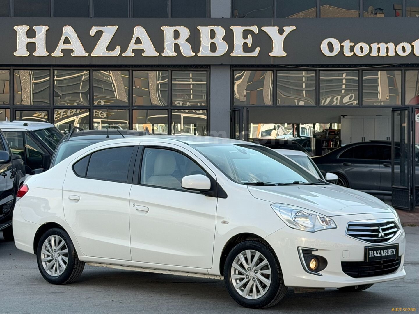 Galeriden Mitsubishi Attrage 1.2 Intense 2015 Model Konya 30.000 km Beyaz 3