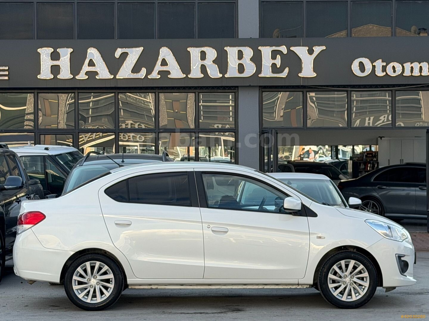 Galeriden Mitsubishi Attrage 1.2 Intense 2015 Model Konya 30.000 km Beyaz 4