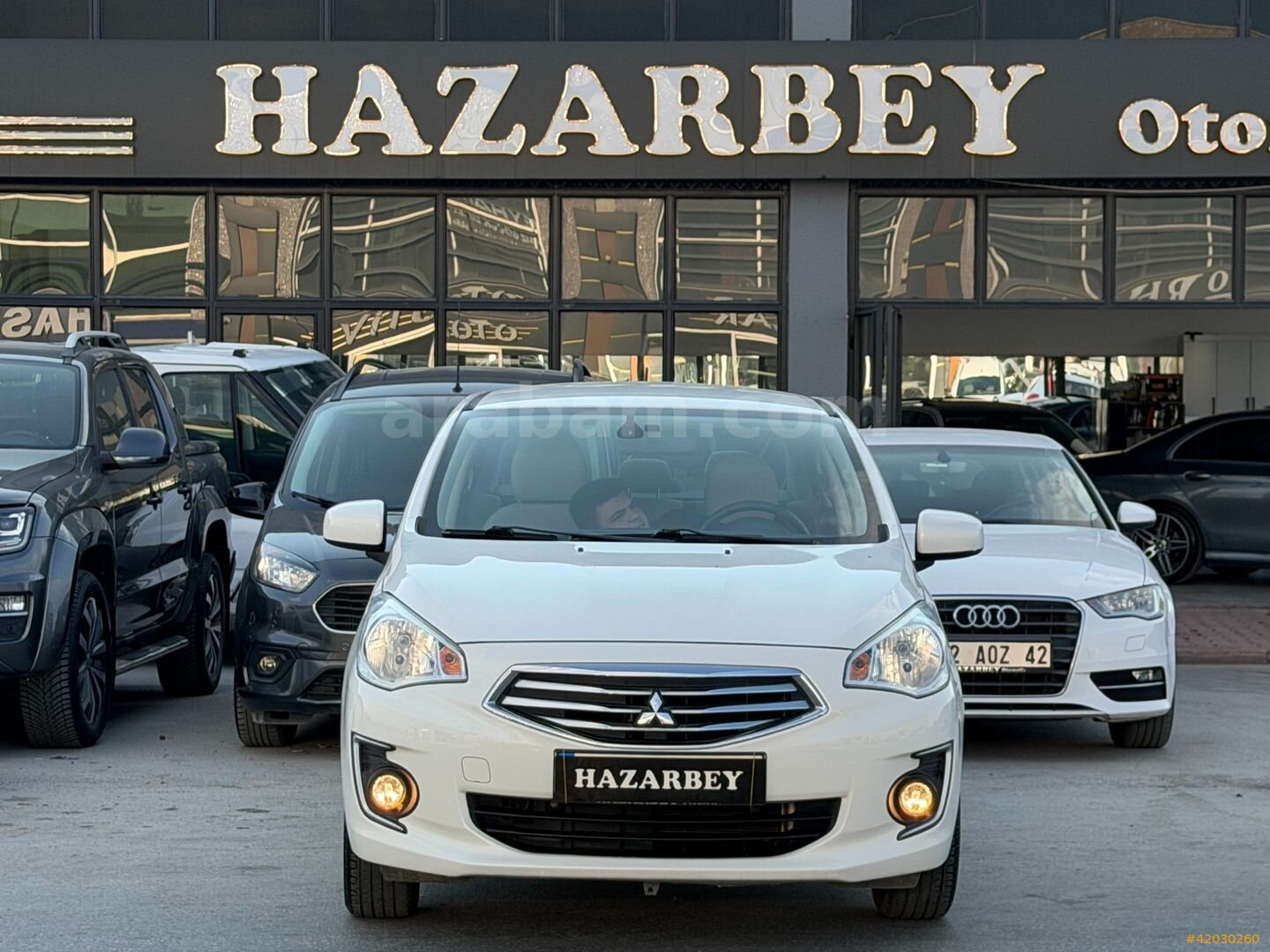 Galeriden Mitsubishi Attrage 1.2 Intense 2015 Model Konya 30.000 km Beyaz 2