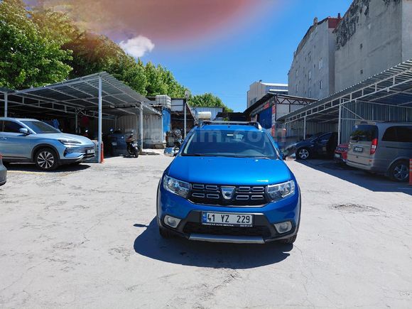Sahibinden Dacia Sandero 0.9 TCe Stepway Easy-R 2017 Model
