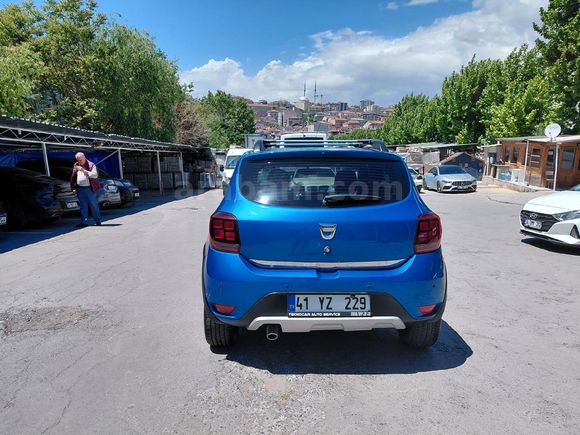 Sahibinden Dacia Sandero 0.9 TCe Stepway Easy-R 2017 Model