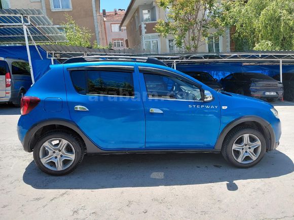 Sahibinden Dacia Sandero 0.9 TCe Stepway Easy-R 2017 Model