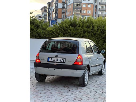 Sahibinden Renault Clio 1.4 RXT 2001 Model 