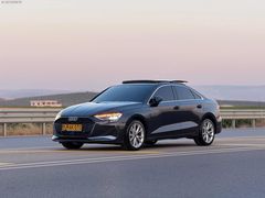 AUDİ A3 2025 35 TFSİ CAM TAVAN SIFIRDAN FARKSIZ