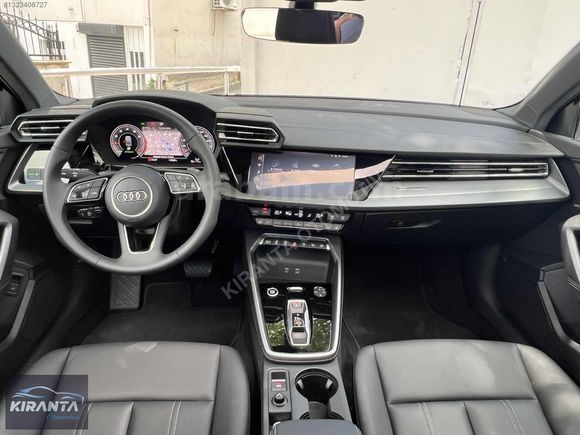 KIRANTA 2025 AUDİ A3 1.5 ADVANCED CAM TAVAN PARLAMENT MAVİ