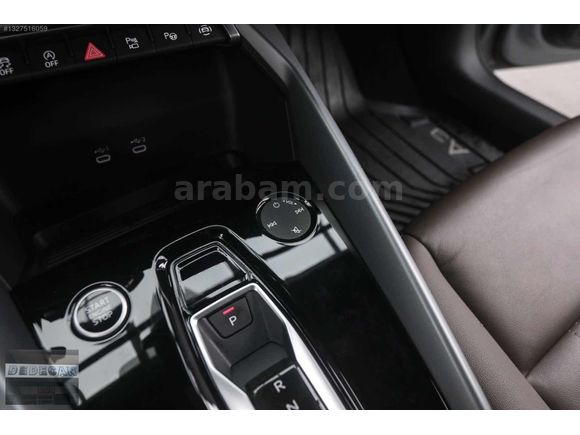 2024 AUDİ A3 PREMİUM+ADVANCE+C.TAVAN BOYASIZ+Y.KASA 14 BİN KM