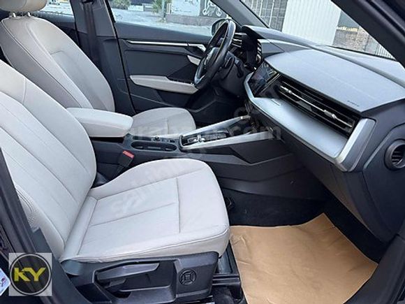 2021 -CAM TAVAN - DEĞİŞENSİZ- 130 BIN KM -AUDİ A3 SEDAN ADVANCED