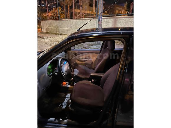 Sahibinden Ford Fiesta 1.4 Fun 2000 Model 