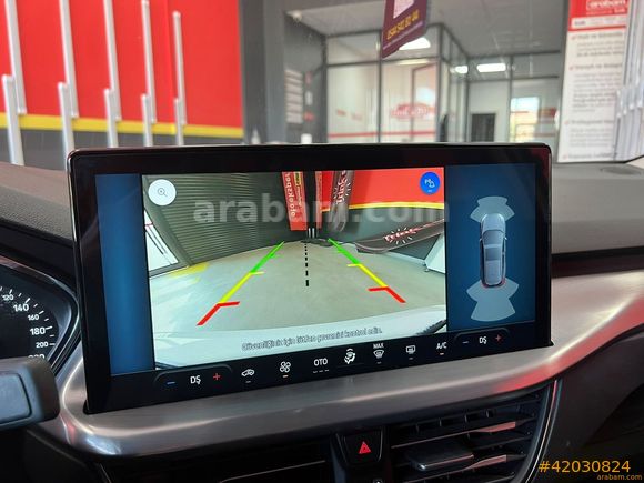 Galeriden Ford Focus 1.5 EcoBlue Titanium Stil 2024 Model Mersin 40.618 km Beyaz