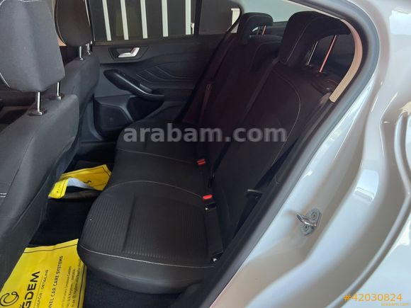Galeriden Ford Focus 1.5 EcoBlue Titanium Stil 2024 Model Mersin 40.618 km Beyaz