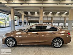 BMW 320İ LUXURY LİNE EMSALSİZ ÖZEL RENK EN DOLUSU HAYALET EKRAN