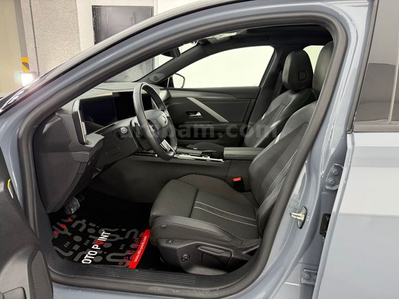 otomobil Opel Astra 1.2 Turbo GS